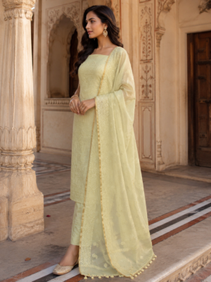 malai chandrere suit dupatta with bottom