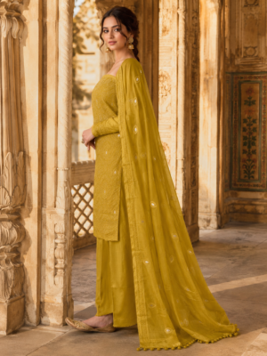malai chandrere suit dupatta with bottom